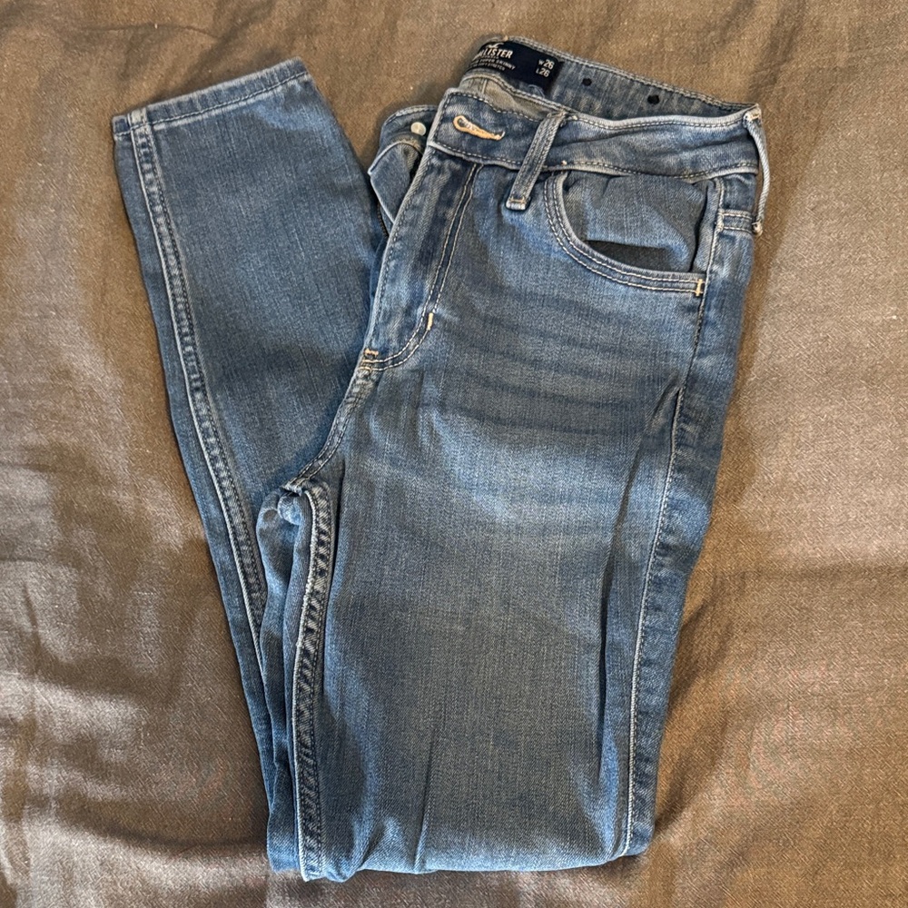 Hollister Women's Skinny Jeans in Blue